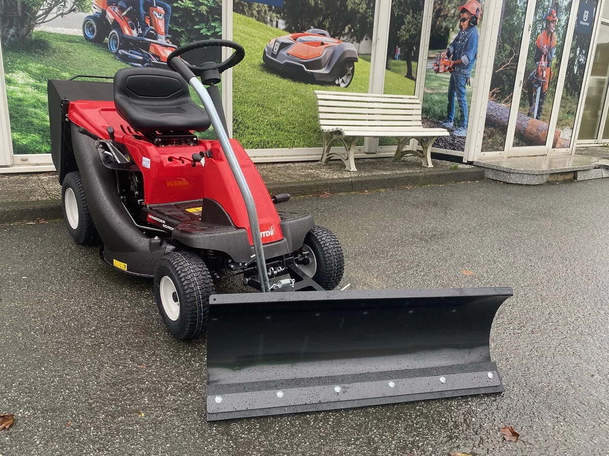 a-6.webp MTD 60 RDE MiniRider Aufsitzmäher mit Schneeschild 100 - Image 1