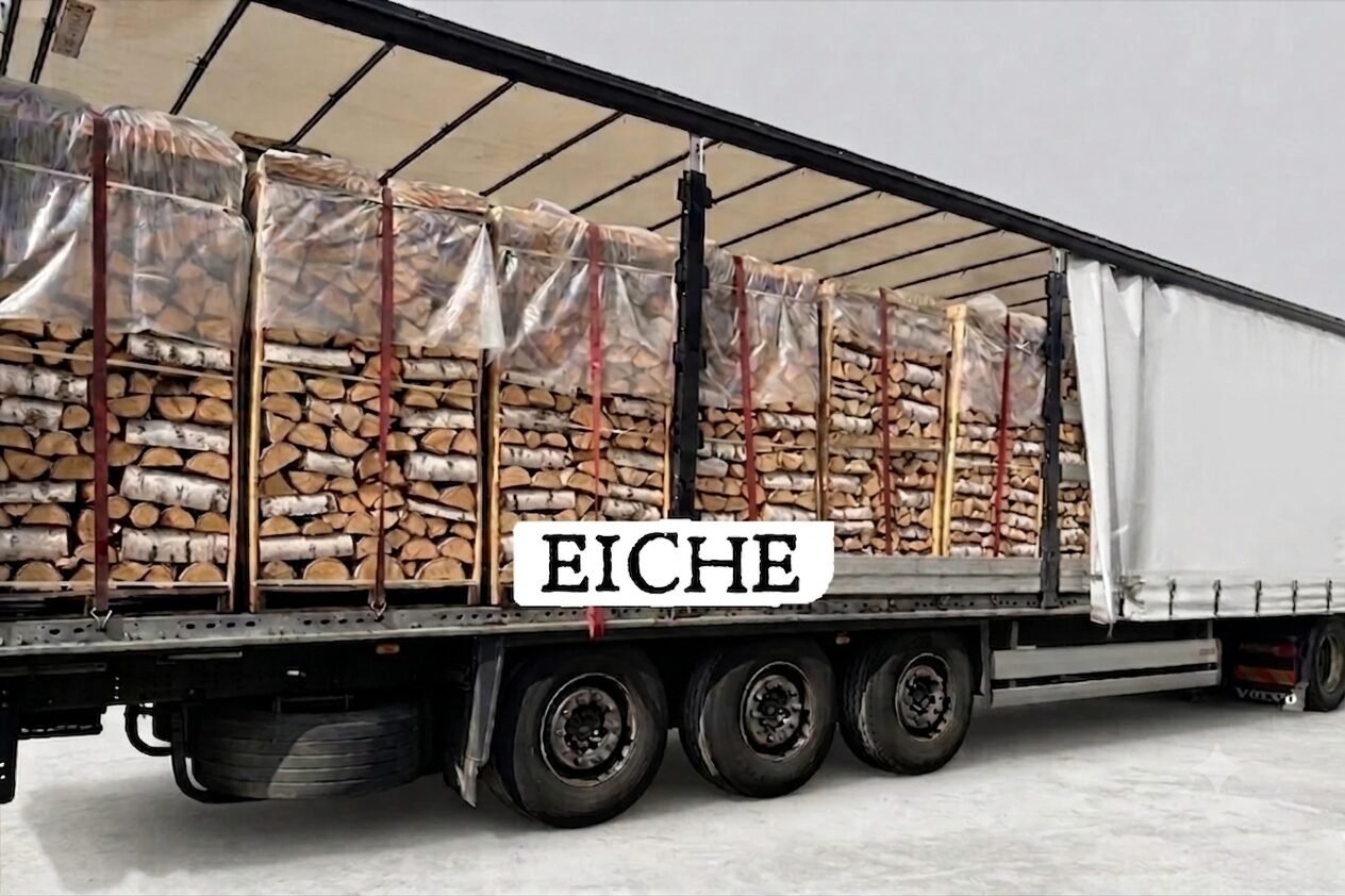eiche.jpg LKW-Ladung Brennholz – Eiche – 30/33 cm – kammergetrocknet – 2 RM Paletten - Image 1
