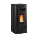 Pelletofen Extraflame Klaudia Plus 5.0 Evo mit 8 kW - Verkleidung: schwarz
